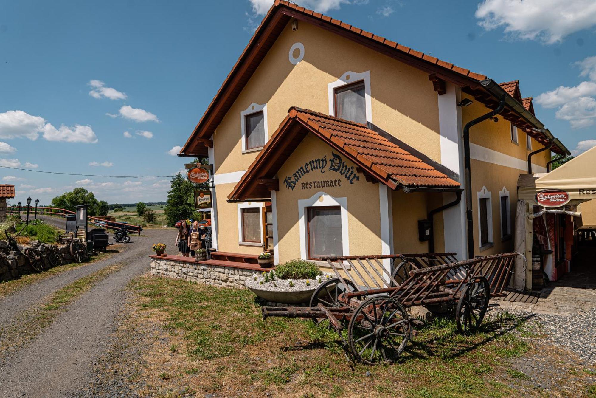 Pension Kamenny Dvur Františkovy Lázně エクステリア 写真